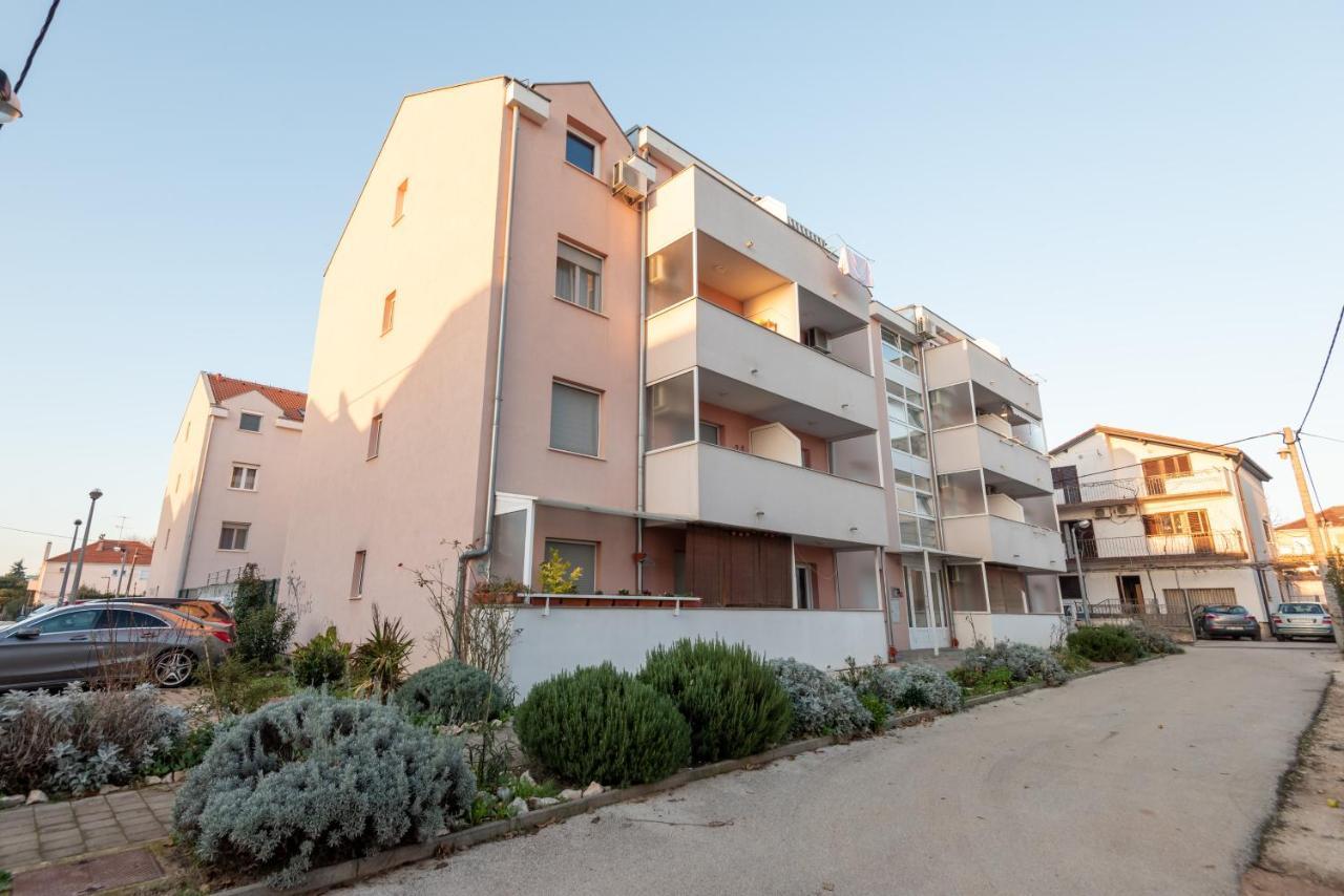 Apartman Valter ザダル エクステリア 写真